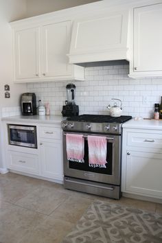 White kitchen subway